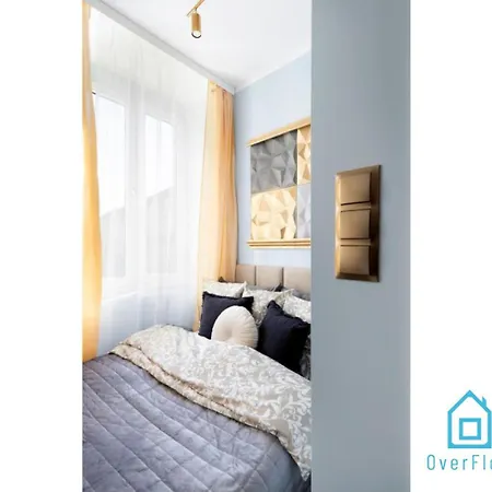 Golden - Premium At Old Town Apartment *